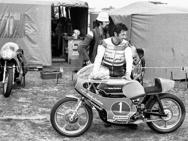 Questa immagine ha l'attributo alt vuoto; il nome del file è 1b4e4-villa.jpg